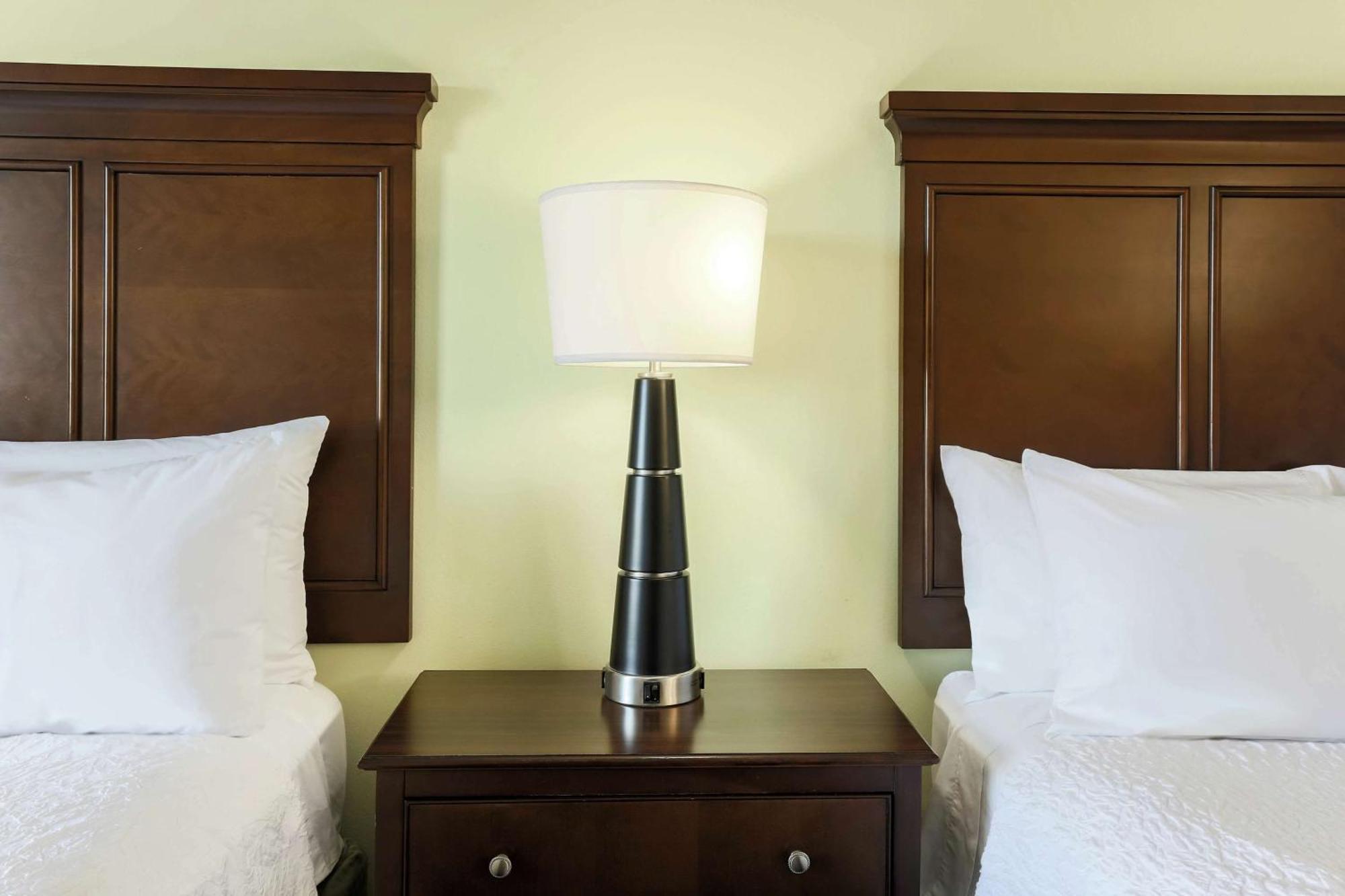 Hampton Inn & Suites Wheeling - The Highlands Triadelphia Εξωτερικό φωτογραφία