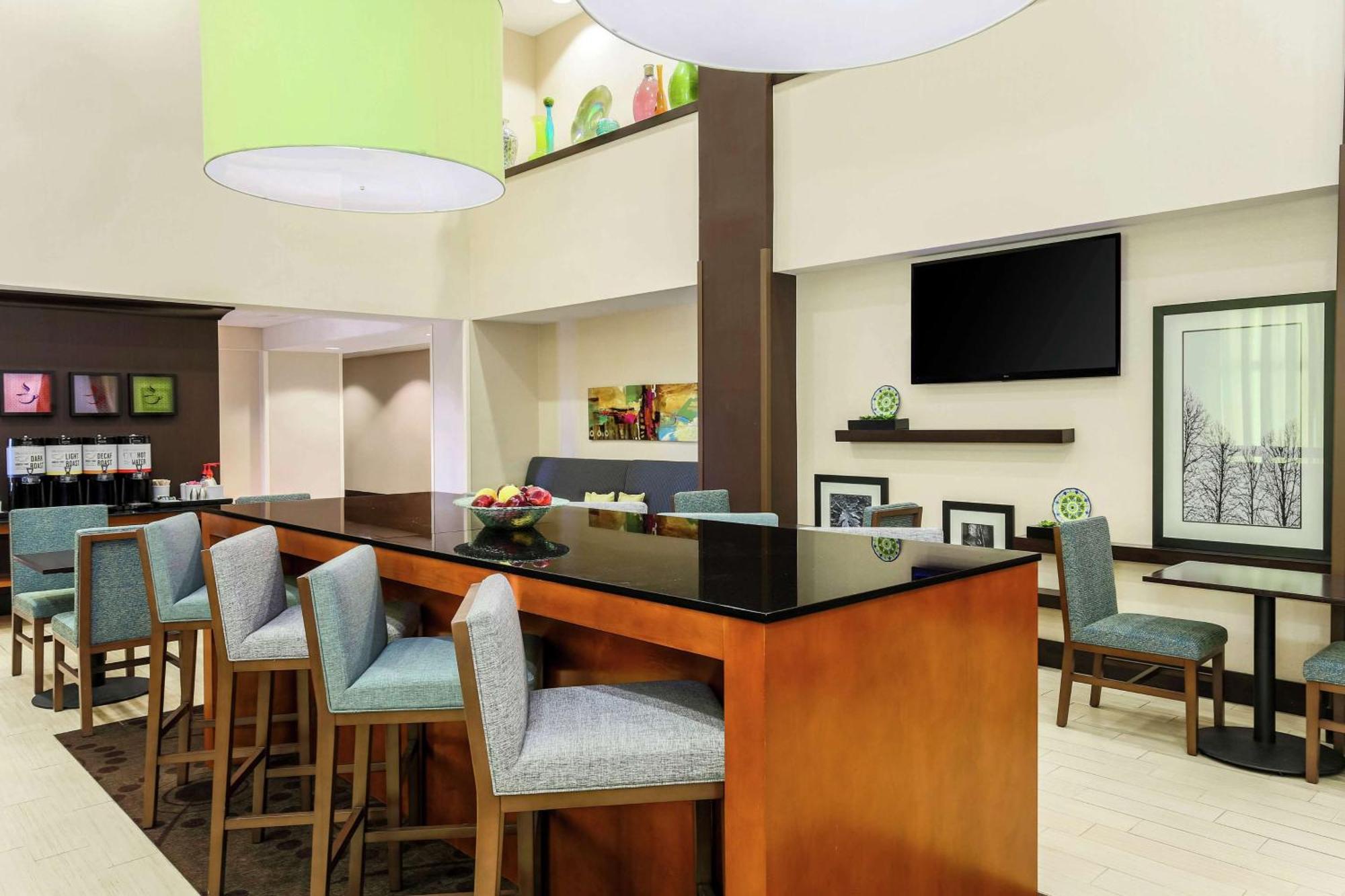 Hampton Inn & Suites Wheeling - The Highlands Triadelphia Εξωτερικό φωτογραφία