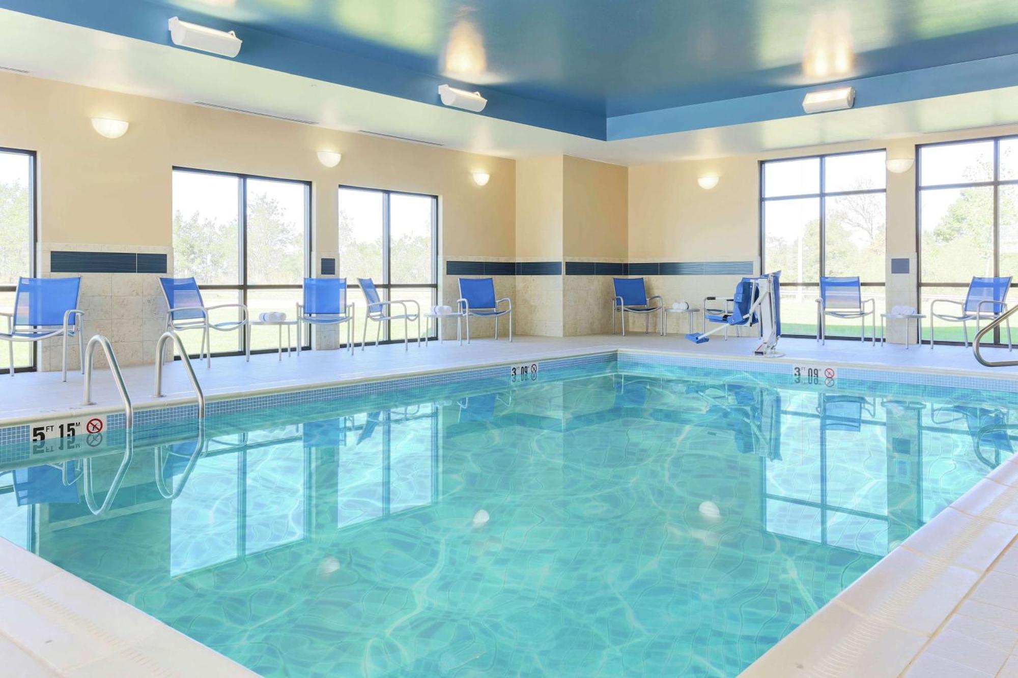 Hampton Inn & Suites Wheeling - The Highlands Triadelphia Εξωτερικό φωτογραφία